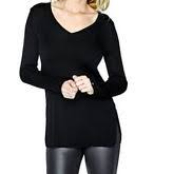 GUESS SLIT RIBBED-KNIT SWEATER - Picture 1 of 6